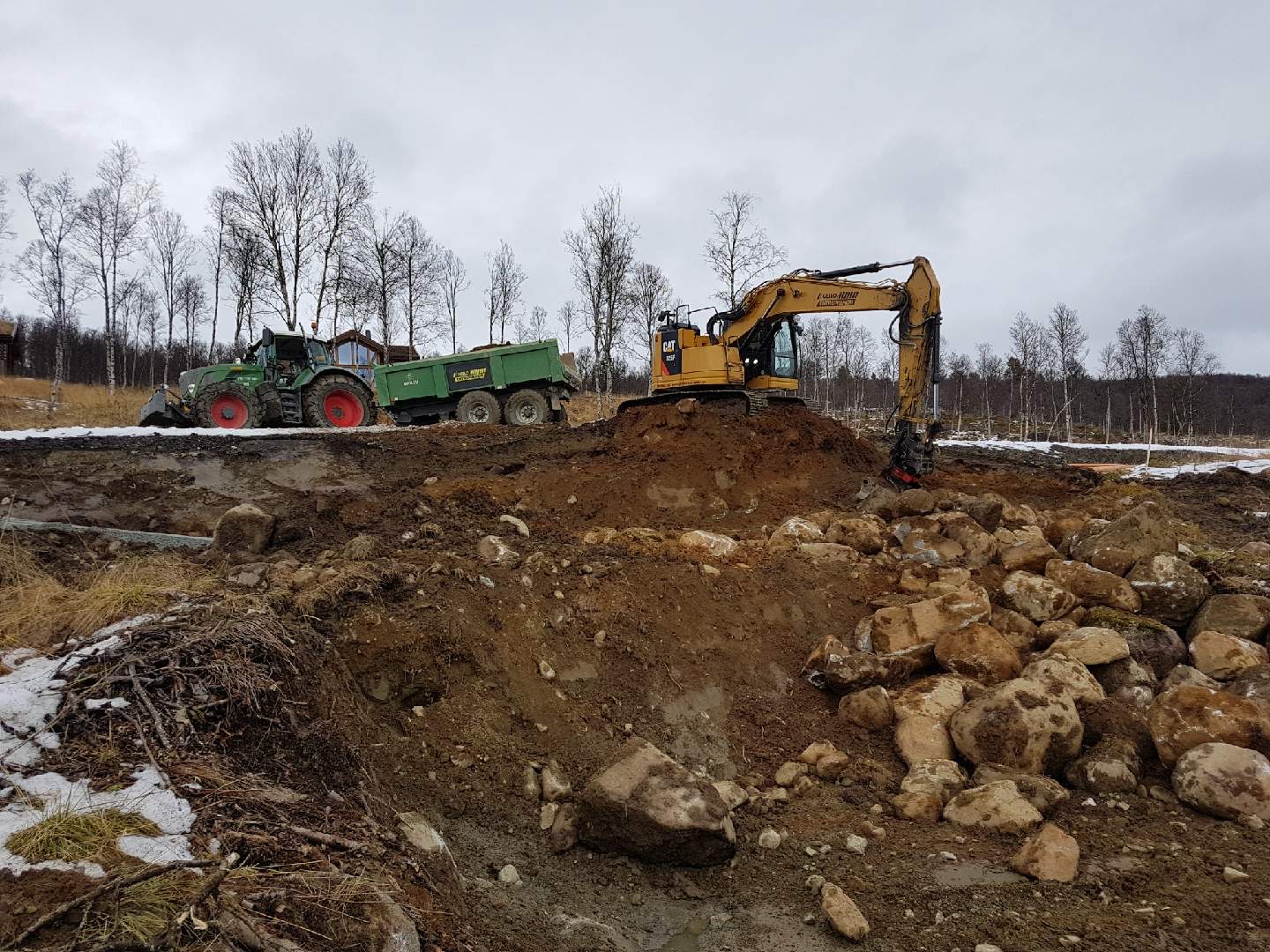  Det legges stor vekt på plassering av hytten på tomten og at utsikten skal optimaliseres.   